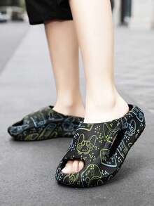 1 Pasang Sandal Anak Motif Kartun Lucu, Sandal Dalam dan Luar Ruangan yang Nyaman dan Ringan, Sandal Rumah Modis, Motif Acak - Hitam - View 3