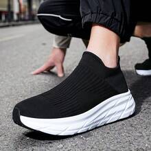 Men's Breathable Mesh Sneakers, Lightweight Running Shoes, Student Sports Shoes, Couple Shoes - Black and White - View 4