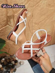 Dép xỏ ngón đế bằng dệt màu đen/nâu/trắng mới cho nữ, Dép xỏ ngón hở mũi màu trơn chống trượt đi ngoài trời/trong nhà, Giày đi biển thường ngày, Dép xỏ ngón đế bằng quai chéo phong cách Bohemian, Dép xỏ ngón mũi rỗng kiểu chiến binh, Dép xỏ ngón đế bằng màu vàng/đen, Giày đi biển - trắng - Xem 2