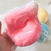 超大号牛奶面包玩具，柔软逼真，回弹缓慢，可缓解压力，挤压放松。适合作为新年礼物、节日礼物、生日礼物、情人节礼物、新年派对奖品、斋月礼物以及家居桌面玩具。 - 彩色 - 查看 13