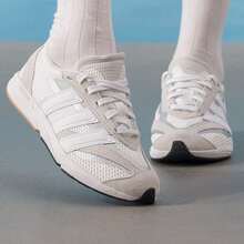 Giày chạy bộ cổ thấp thoải mái đa năng adidas Lightblaze LP dành cho nữ, màu xám/trắng. - Trắng ngà - Xem 2