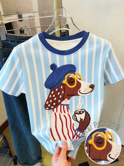 Hình ảnh chó Dachshund, trang phục mùa hè cho nữ, trang phục đi biển cho nữ, áo thun nữ cổ tròn tay ngắn đơn giản.