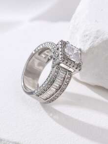 闪亮光环戒指，镶嵌方形切割合成立方氧化锆，优雅订婚戒指，适合女性和女孩，情人节珠宝 - 銀色 - 查看 11