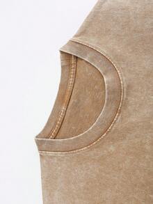 1-Pack Plus-Size "Retro Christian Theme" Graphic T-Shirt - Featuring The Handwritten Slogan "GOD'S GOT MY BACK." Relaxed Fit, Crafted From 230g Washed Pure Cotton Fabric. Retro Streetwear Style; Unisex Top. Men's Summer Top, Men's Plus-Size T-Shirt. - 咖啡棕 - 查看 3