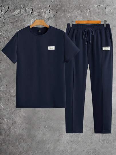男士春夏休闲纯色贴布细节短袖 T 恤和长裤 2 件套，舒适服装