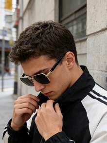 1 Pair Of Small Square Frame Black Fashion Glasses, Alloy Material, Anti-Ultraviolet, Retro Y2K Style Fashion Glasses, Textured Temple Legs, Perfect For Street Photography - Multicolor - View 2