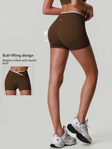 Shorts de Ioga de Cintura Alta com Blocos de Cor e Elevação Glútea para Mulheres, Shorts de Ciclista para Fitness, Corrida e Treino Esportivo Ativo - Café - Visão 5