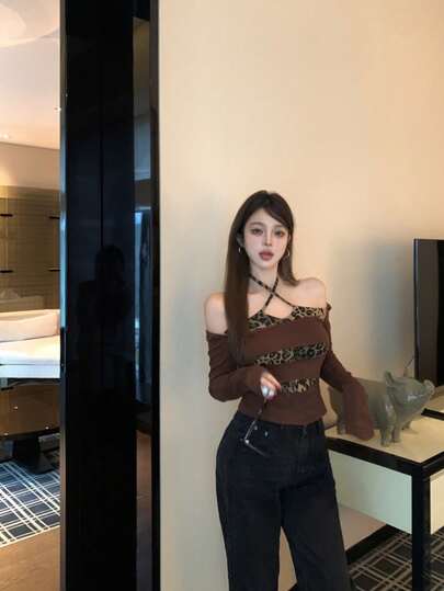 Áo tay dài trễ vai phối họa tiết da báo mới năm 2026, áo thun ôm sát gợi cảm hở vai dành cho nữ, mùa xuân/hè.