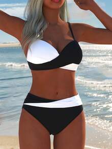 Midsummer  Women Fashion Two-Piece Cross Bikini Set Swimsuit, 2026 New Arrival Women Swimwear Beach Suit, Summer Beach Seaside Vacation Holiday Festival Travel Sexy Luxury Fashion Simple Classic Modern Elegant Exquisite Two-Piece Bikini Set Hot Selling - 白色 - 查看 4