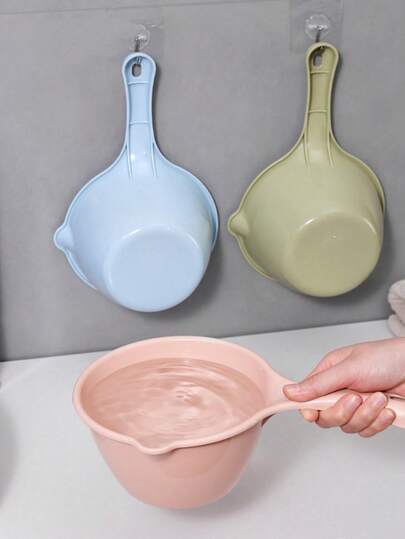 1pc/Macaron Color Thickened Water Ladle, Long Handle Water Scoop With Hanging Hole & Guided Spout, Multi-Purpose Kitchen & Bathroom Tool