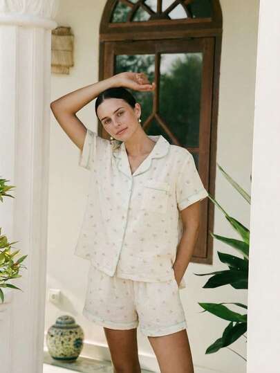 Offvia 2 件套女士小花印花夏季睡衣套装，短袖纽扣衬衫和短裤，夏季休闲家居服，两件套
