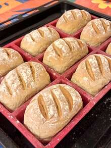 1个长方形硅胶9孔红色可重复使用蛋糕巧克力烘焙模具，适用于面包店、DIY和家庭厨房 - 紅色 - 查看 4