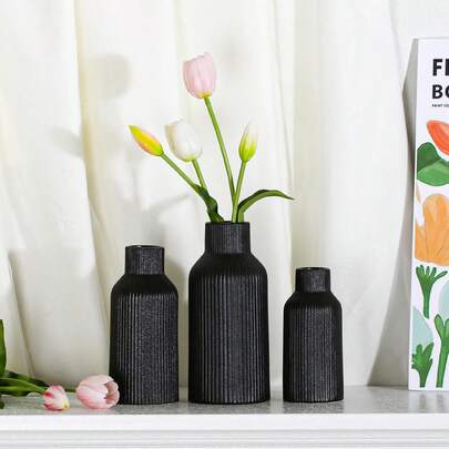 A Minimalist, Modern Home Decor Vase With A Matte Finish, Made From Reeds. Suitable For Tables, Fireplaces, Shelves, Mantels, Entryways, And Dining Tables (Black).