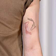 1张防水防晕染纹身贴纸，PVC仿锦鲤鱼纹身贴纸，适合情侣日常使用 - 黑色 - 查看 3