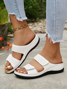 女士坡跟凉鞋，时尚鞋履 - 白色 - 查看 4