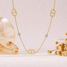 1 Piece Stainless Steel Minimalist CD Letter Pendant Necklace, Retro Gold Pig Nose Titanium Steel Choker Necklace, European And American Style INS - Pig Nose Earrings - View 2