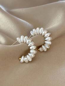 不对称设计仿珍珠C形几何耳环 - 白色 - 查看 6