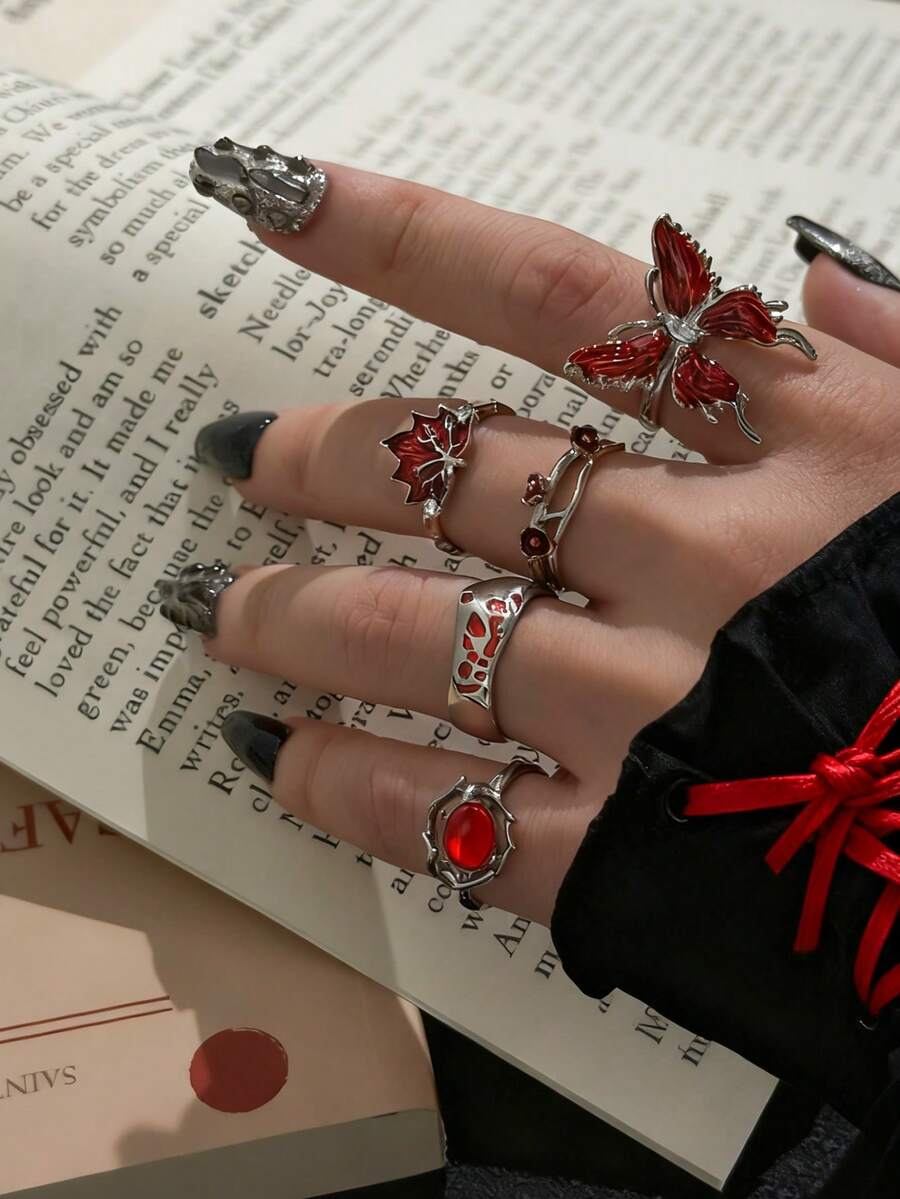 Set de 5 anillos con estilo gótico, con mariposa de eje roja con gotas, cristales de imitación de rubí, flor pequeña y hoja de arce de múltiples elementos para mujeres - Plateado - Ver 1