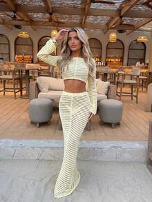 春夏新款女装时尚休闲Y2K度假风两件套，露脐长袖上衣搭配弹力腰身修身迷你裙，性感贴身轻盈镂空针织罩衫套装，适合海滩度假、海滩派对、假日郊游、约会、聚会、音乐节等场合。 - 黃色 - 查看 4