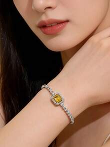 1pc Women's Shiny Yellow Crystal Delicate Bracelet, Square Crystal Adjustable Bangle - Square Bracelet - View 1