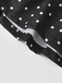 优雅V领波点无袖衬衫，荷叶边下摆褶裥露背女式上衣，夏季必备 - 黑色 - 查看 6