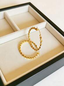 One Pair/Two Pairs Gold Tone Braided Hoop Earring The Size Is 3.5 Cm/1.37 Inch Exaggerated Large Circle Metal Earrings For Women, Daily & Party Wear Minimalist Statement Earrings, Vacation & Date Night Jewelry - Multicolor - View 5