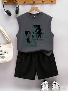 Bộ đồ thường ngày cho bé trai tuổi teen, in chữ "LA" và số 1987, áo tank top không tay và quần cargo, thoải mái cho mùa xuân/hè. - Màu xám đen - Xem 3