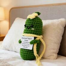 1件 这款手工钩织的励志黄瓜玩偶，蕴含着隐藏在羊毛中的勇气和温柔，每一针一线都编织着坚持和信念。 - 彩色 - 查看 5