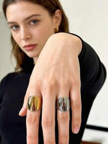 1枚简约优雅法式时尚316不锈钢18K镀金真空涂层戒指，经久耐用，防水防过敏，适合日常、旅行和度假佩戴。 - 光面長女士戒指 - 查看 9