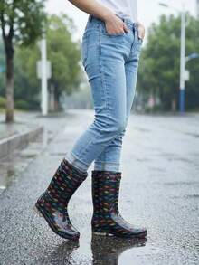 Women's Mid-Calf Anti-Slip Rain Boots, Colorful Polka Dot Fashion Style, Suitable For Fishing, Motorcycle Riding, PVC Upper, High-Quality Reinforced Sole, Comfortable & Durable Outdoor Rain Boots - Colorful Dots - View 5