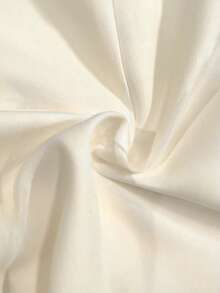 Áo blazer nữ dáng suông nhẹ, không tay, cài một hàng khuy, thích hợp cho mùa xuân/hè. - Màu be - Xem 3