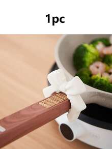 1个创意简约蝴蝶造型硅胶隔热垫，防溢防烫勺托，实用厨房用品，适合新年、情人节、母亲节、毕业季、开学季等场合。 - 彩色 - 查看 15