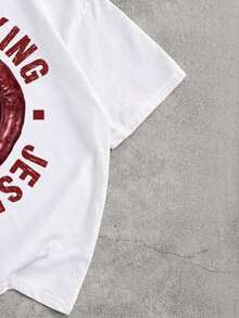 Manfinity  kurzes bedrucktes T-Shirt "I am Jesus" in Weiß, Unisex und lässige Streetwear, Y2K. - Schwarz - Übersicht 11
