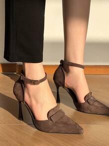 Zapatos de tacón alto de punta cerrada de color negro brillante, tacones de aguja sexy con diseño hueco y punta puntiaguda para mujeres - Marrón - Ver 2