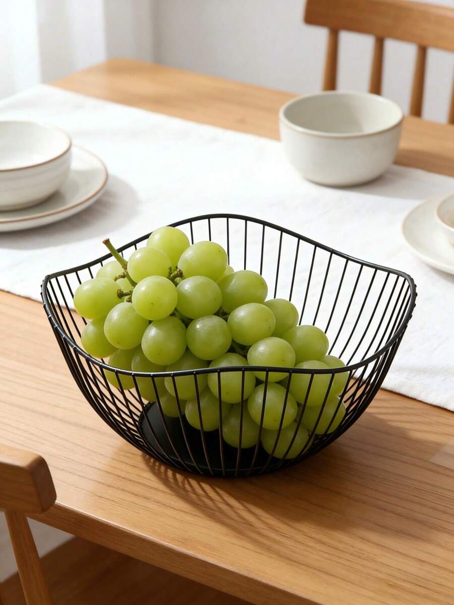 Lotus Leaf Shaped Iron Art European Style Fruit Plate, High-End Living Room Coffee Table Household Fruit Basket, Snack Plate, Fruit Dish