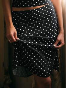 Bộ đồ nữ chấm bi phối màu tương phản thanh lịch dự tiệc thường ngày nghỉ lễ phong cách Y2K hở lưng cổ yếm buộc dây viền bèo nhún, màu đen quyến rũ và thời trang mùa xuân/hè. - màu đen - Xem 7