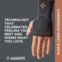 Tommie Copper Wrist Compression Sleeve L/XL Black 15-20 MmHg 4D Stretch And Non-Slip Fit For Targeted Support Patented Copper Znergy Fabric Anti-Odor Benefits Breathable Design - 大號/特大號 - 查看 5