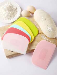 1pc Plastic Baking Scraper, Multifunctional PP Bread Separator, Home Baking Pizza Cutter, Cake Slicer, Kitchen Supplies, Kitchen Tools, Rice Roll Scraper, Multipurpose Scraper - View 2