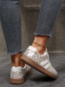 Metallic Gold Leopard Print Casual Vulcanized Shoes, Retro Streetwear Flat Sneakers, Unisex Couple Shoes For Commuting, Dating, Campus, Versatile, Breathable Non-Slip All Season - Gold - View 4