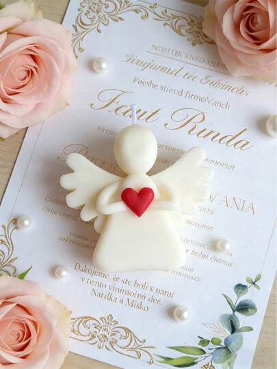3D Easy Demold Silicone Candle Mold, Romantic Angel Girl Holding Heart-Shaped Wings Detail DIY Resin Plaster Soap Craft Mold, Suitable For Mother's Day, Wedding Anniversary Gifts, Home Decor