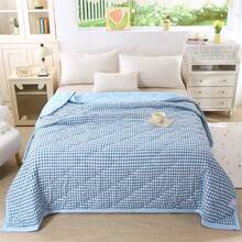 1pc Plaid Pattern Summer Quilt/Air Conditioning Quilt, Modern Minimalist Style Polyester Fiber Blue Plaid Pattern, Ultrasonic Quilting Craftsmanship, Breathable Moisture-Wicking Washable Summer Quilt, Suitable For Bedroom, Home, Hotel And Hostel Use - Lan Xiaoge - View 1