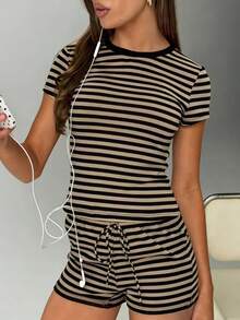 Women's Summer Shorts Outfit Casual Loose Fit Stylish Striped Crew Neck Short Sleeve Tops And Shorts 2 Pcs Set - 黑色 - 查看 3
