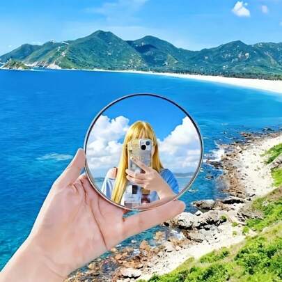 3件套/1件旅行摄影工具 - 小型圆形镜子，可用于拍照和自拍。一面是凸面镜，用于自拍；另一面是小型圆形镜子，可用于记录旅行足迹，并提供广角反射效果。这款便捷的摄影配件适合情侣和朋友使用。凸面镜可用于广角拍摄。这是一款必备的旅行礼物，适合赠送给朋友。自拍配件，便携配件，设计紧凑，反射效果出色，适合内容创作者使用。