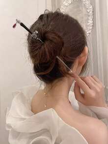 1个女士剑形发夹，配红宝石吊坠，简约时尚发饰 - 銀色 - 查看 4