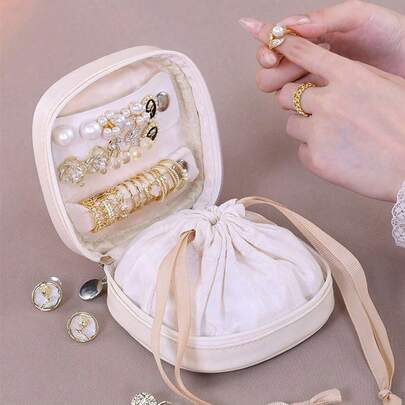 1个便携式PU迷你首饰收纳盒，分层抽绳袋设计，双层拉链隔层，耳环、戒指旅行首饰整理盒