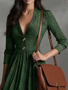 复古格子连衣裙，优雅V领法式中长款连衣裙，裙摆呈A字形，适合秋冬春季穿着。 - 墨綠色 - 查看 6