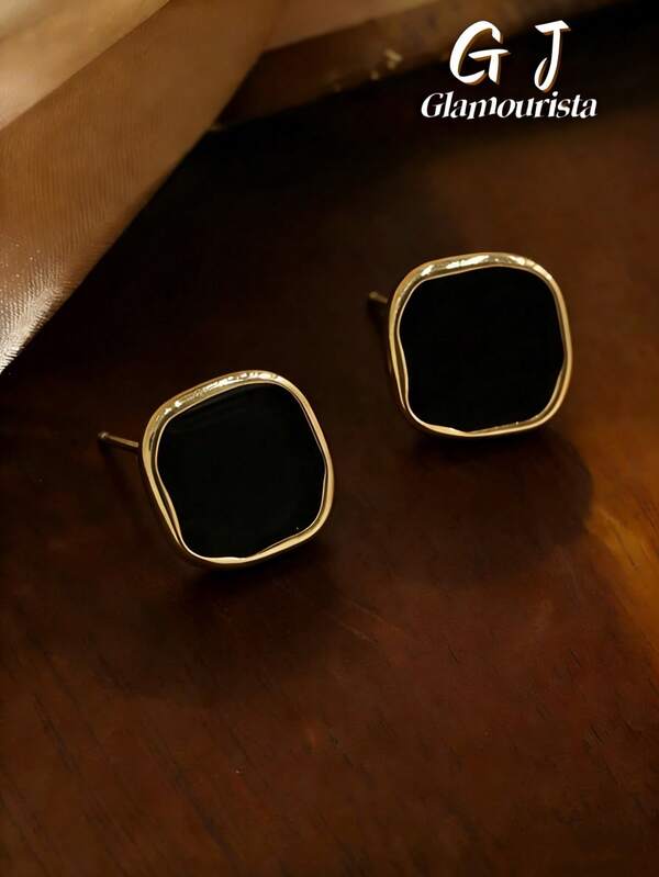 1 Pair Minimalist Fashionable Niche Geometric Square Stud Earrings, Versatile Daily & Holiday Wear For Women