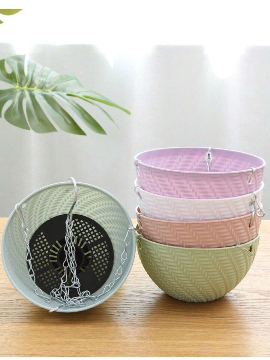 1个壁挂式悬挂花盆/植物篮。常春藤悬挂篮，带浇水功能。室内外均可使用，配有挂钩和排水孔——非常适合阳台花园、家居装饰和花园装饰。