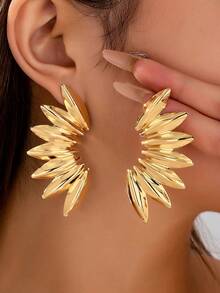 1 Pair Women's Fashion Exaggerated Personalized Earrings, Jewelry Gift - Golden - View 4