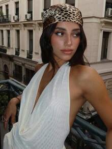 1条女士90*90厘米时尚豹纹印花方巾，新款夏季女士时尚头巾，可作腰带、包包装饰、丝带、发带或领巾使用，适合日常佩戴。 - 彩色 - 查看 4